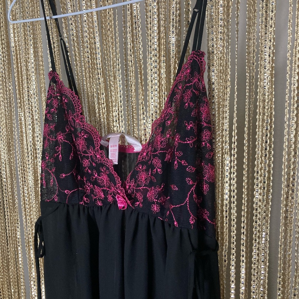 Blossom intimates floor length hot pink and black lace negligee lingerie
